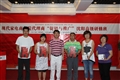 霍通恩讲师给优秀学员带来了自己工厂生产的小型取暖器
